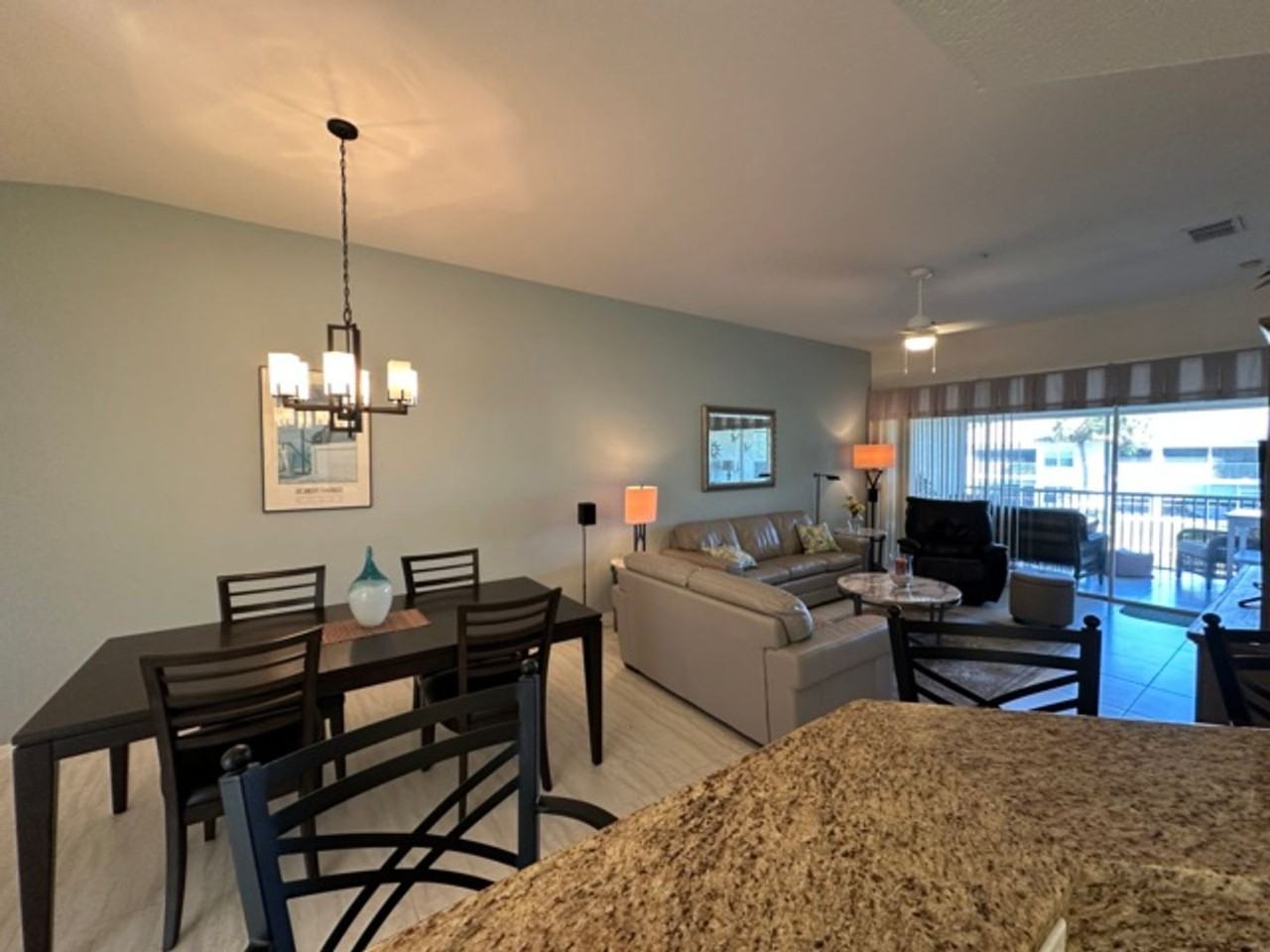 6800 Satinleaf Road South - Photo 5 of 15