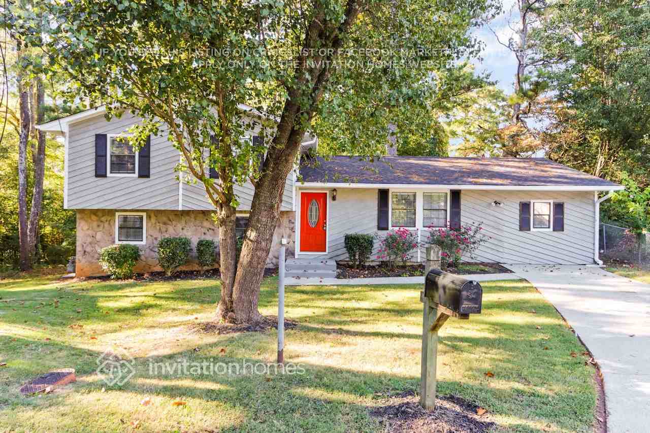 6075 Cherokee Valley Ln - Photo 2 of 24