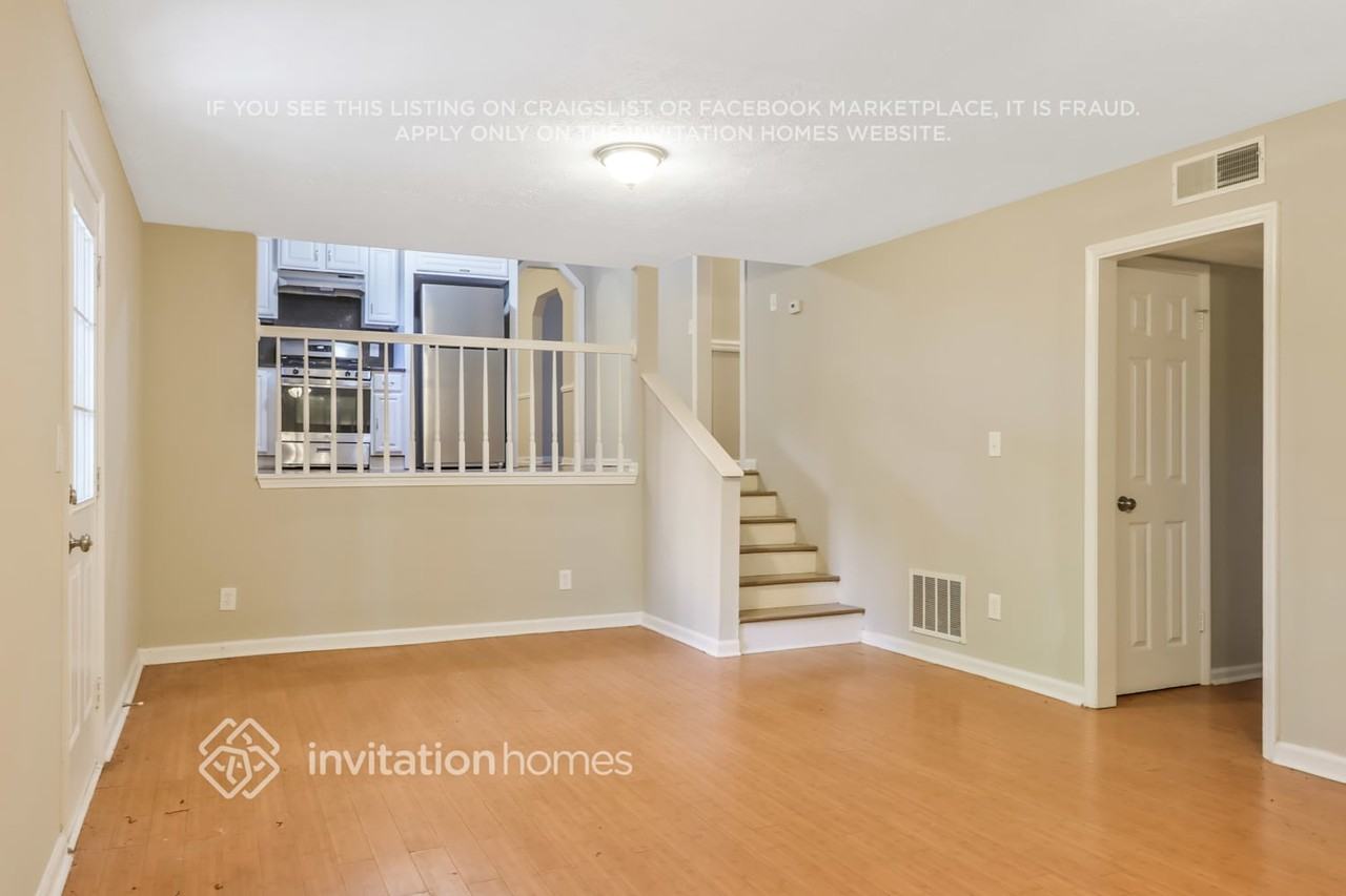 6075 Cherokee Valley Ln - Photo 6 of 24