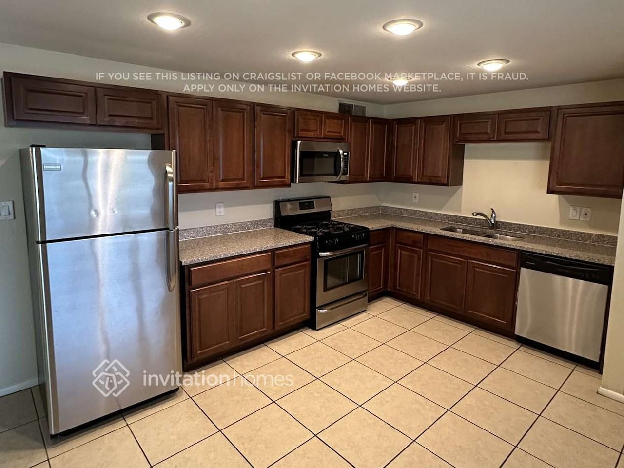 14226 N 38th Pl - Photo 4 of 13