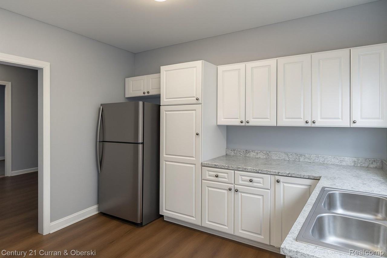 2633 Monterey St - Photo 7 of 14