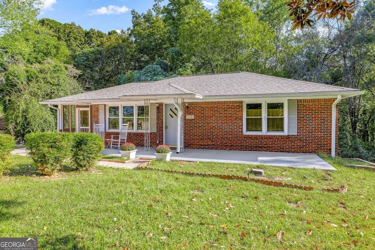 4041 Fincher Dr - Photo 2 of 50