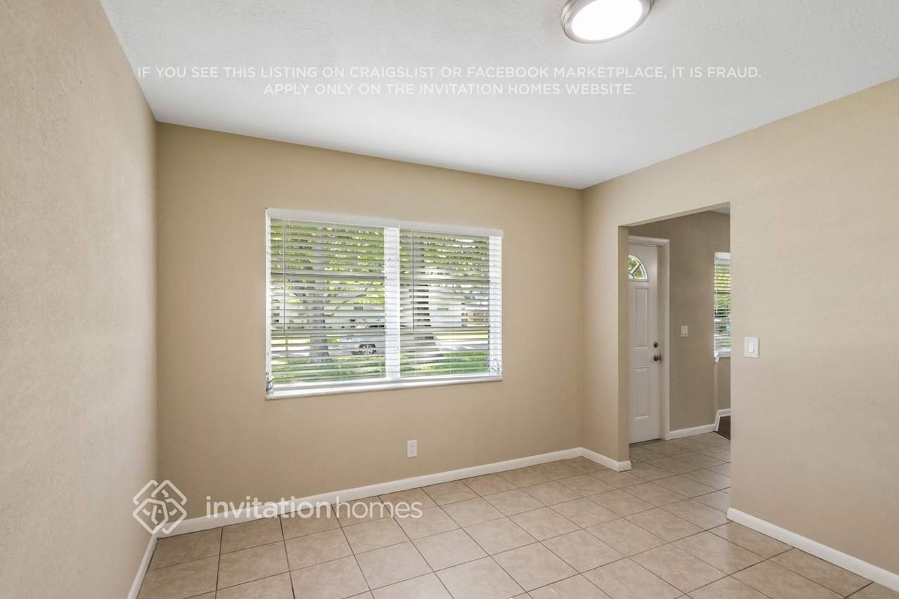 11298 92nd St - Photo 5 of 29