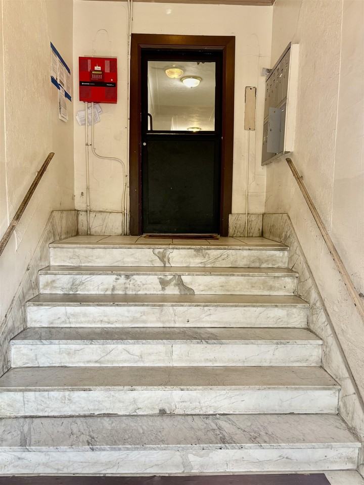 404 Stegman Pkwy ##D1 - Photo 2 of 13