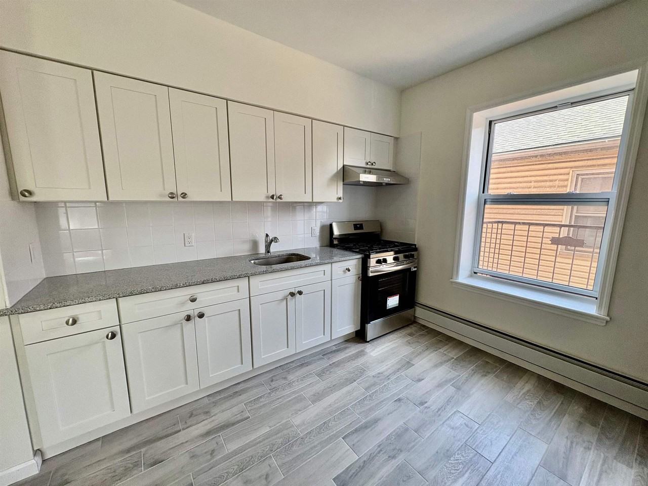 404 Stegman Pkwy ##D1 - Photo 7 of 13