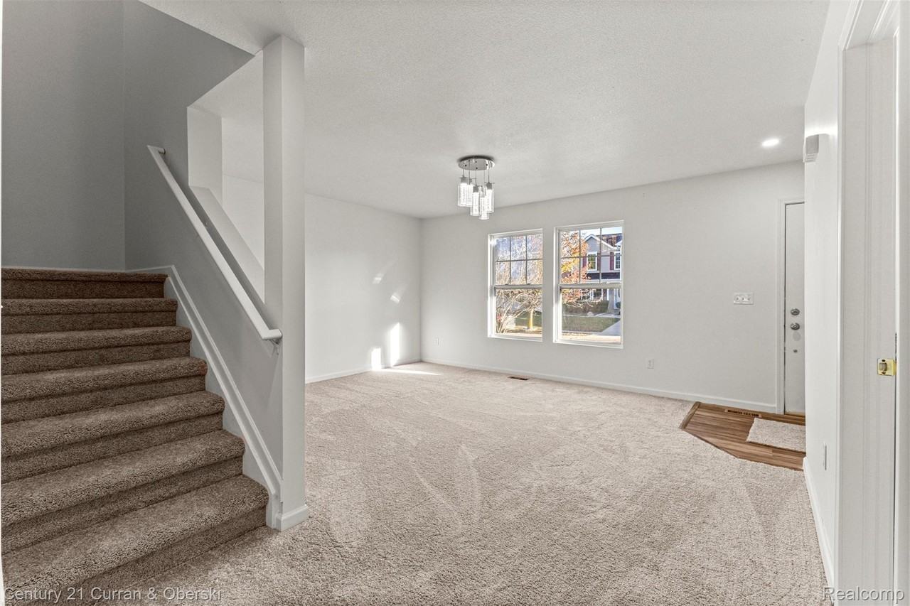 8622 Magnolia Way - Photo 7 of 48