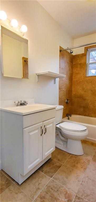 105 Manhattan Ave - Photo 4 of 7