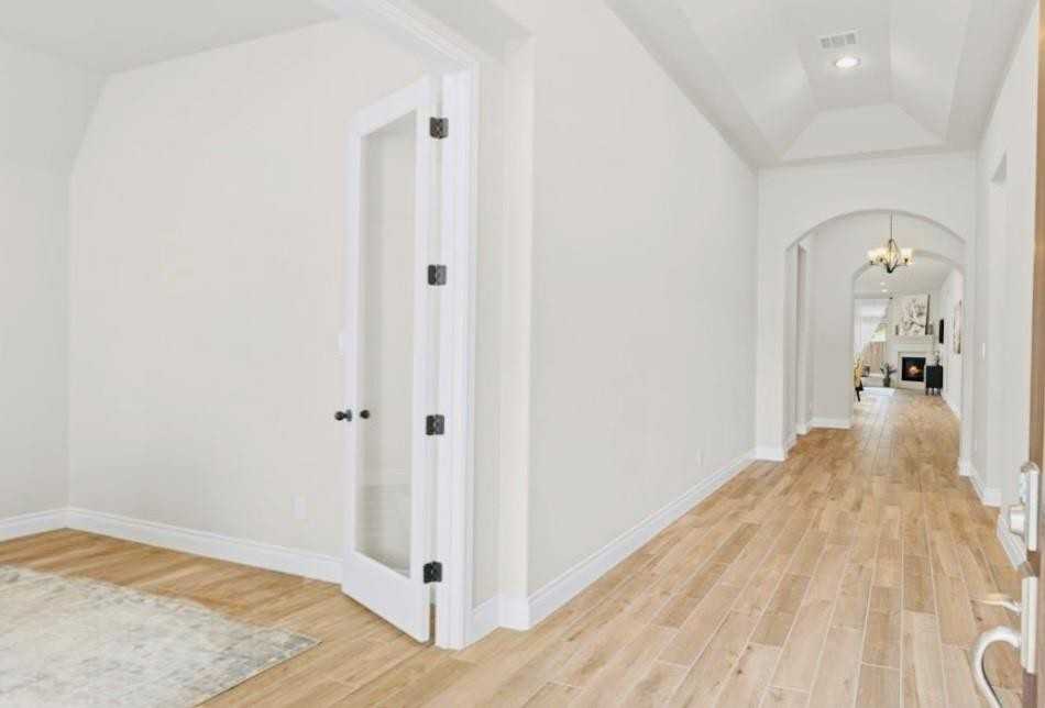 2915 Finch Ct - Photo 6 of 36