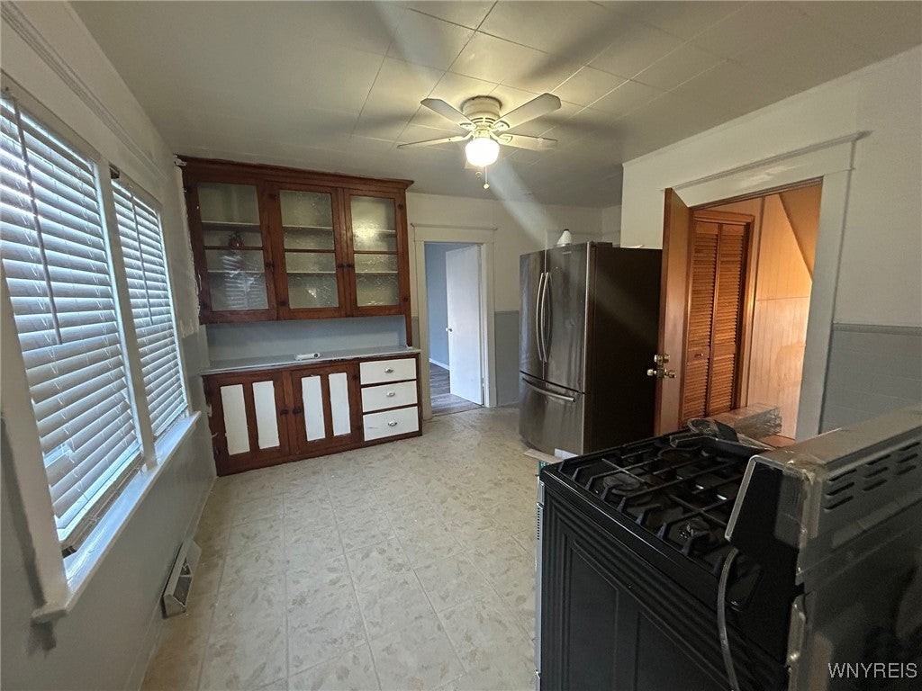 63 Page St - Photo 4 of 9