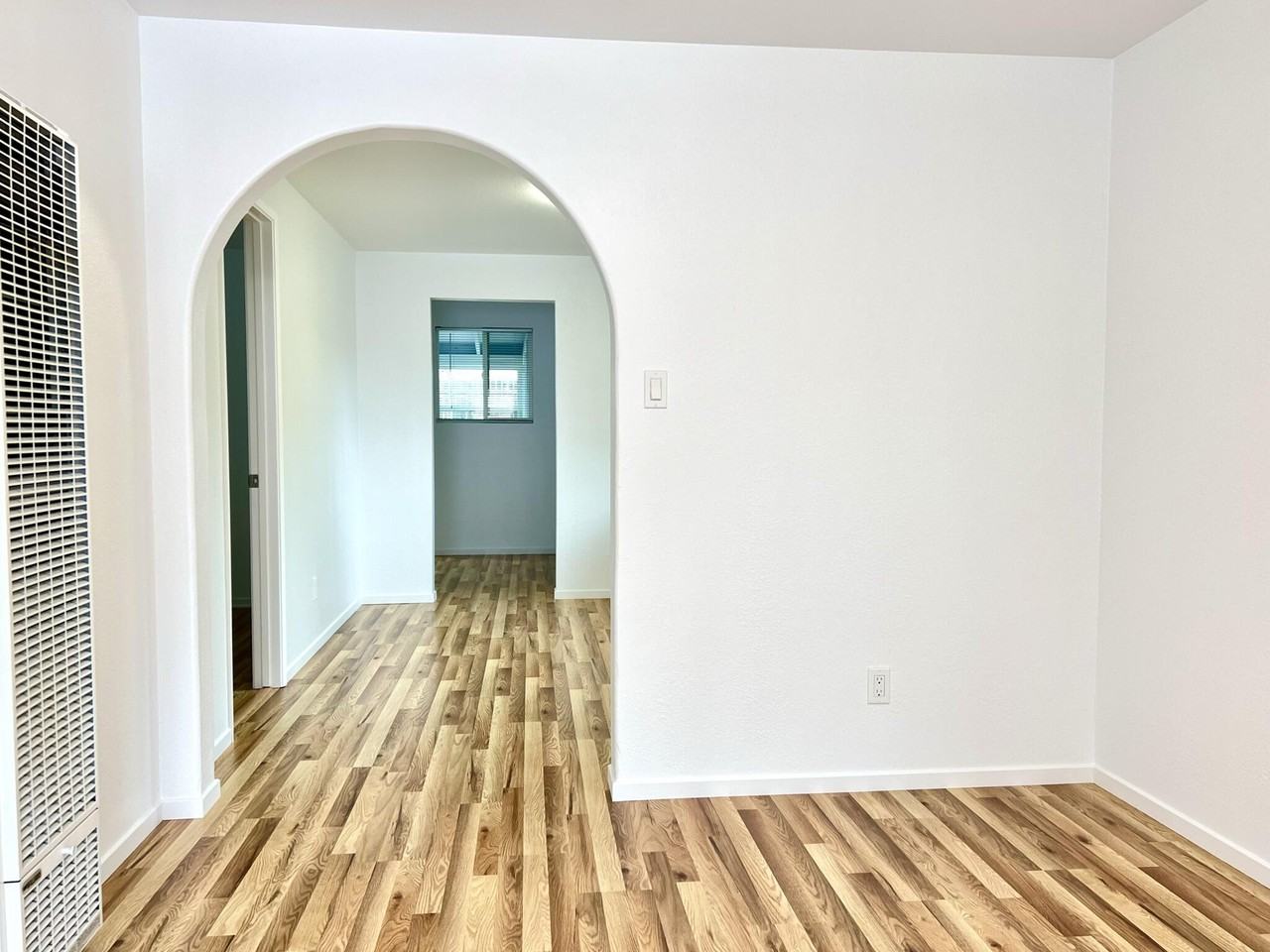 4512 Carpinteria Ave - Photo 3 of 21