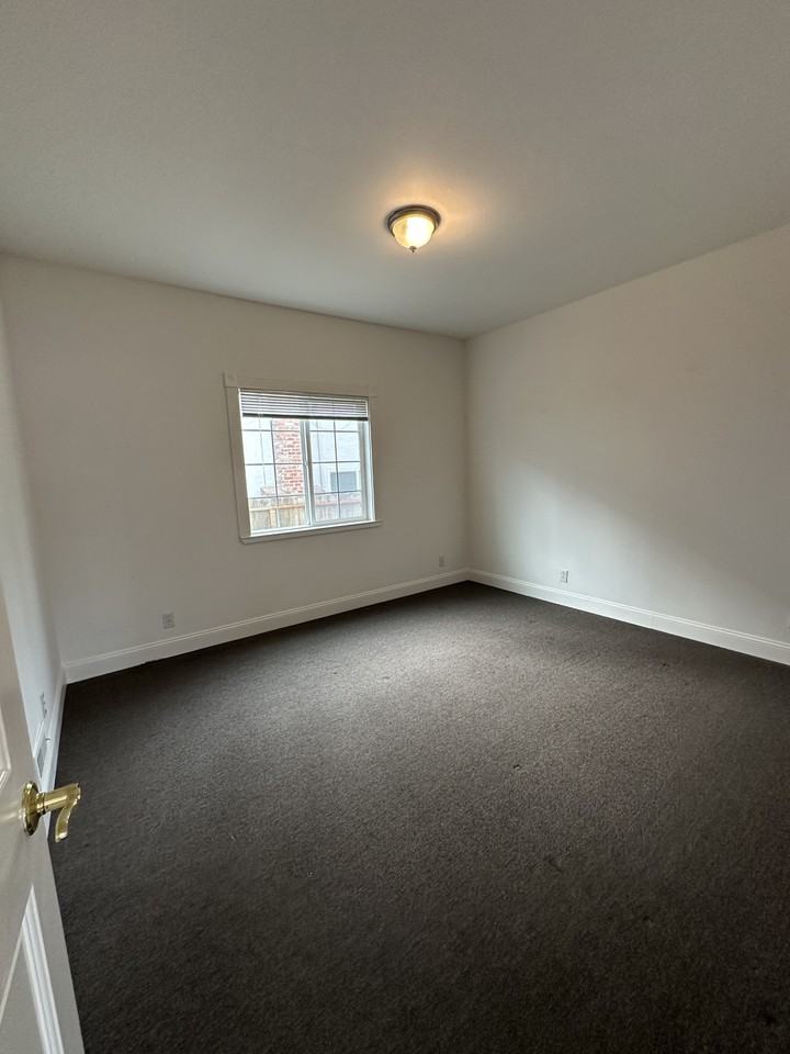 123 Euclid Ave - Photo 6 of 10