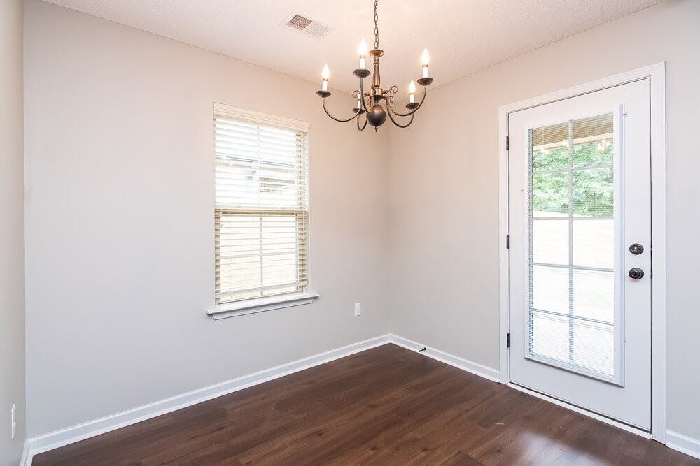 9450 Eckley Place - Photo 3 of 15