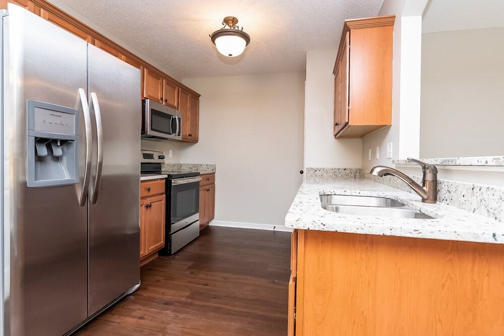 9450 Eckley Place - Photo 4 of 15