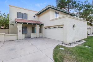 featured image of 221 E Kroll Dr