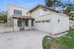 221 E Kroll Dr - Photo 1 of 1