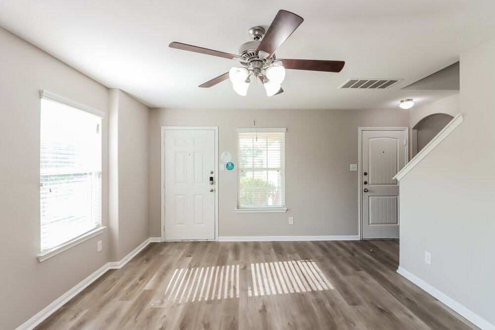 3102 Same Way - Photo 6 of 17