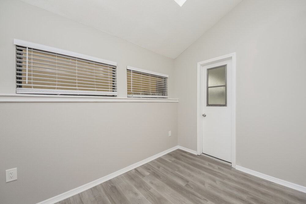 1056 Saddleback Ridge Road - Photo 6 of 17