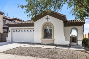 featured image of 400 N Eucalyptus Pl