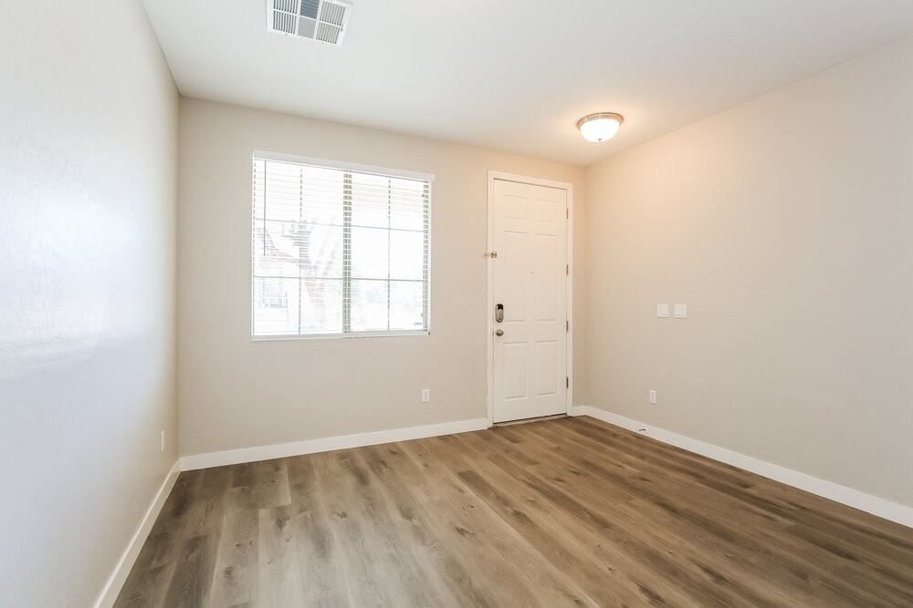 10436 Scotch Elm Ave - Photo 5 of 18