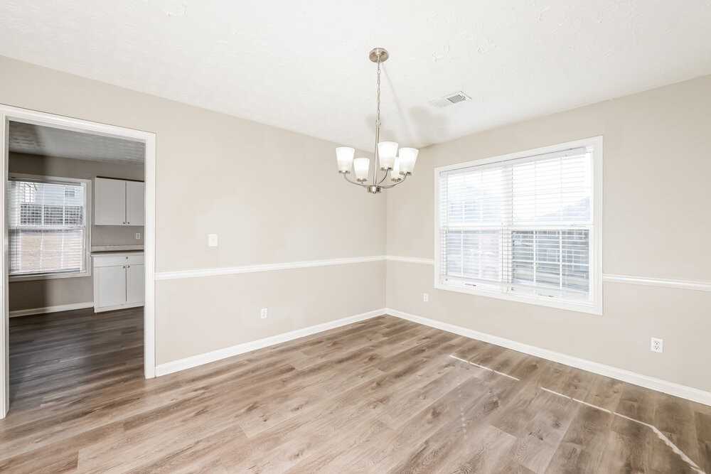 1870 Hillspring Ln - Photo 5 of 17