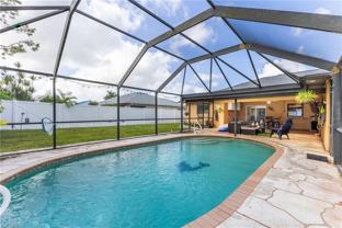 2103 Se 8th Ave - Photo 1 of 1