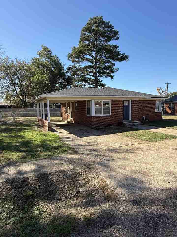 70 Tucker St - Photo 2 of 7