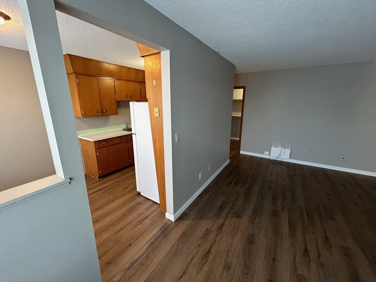 443 Lorne Street #12 - Photo 4 of 11