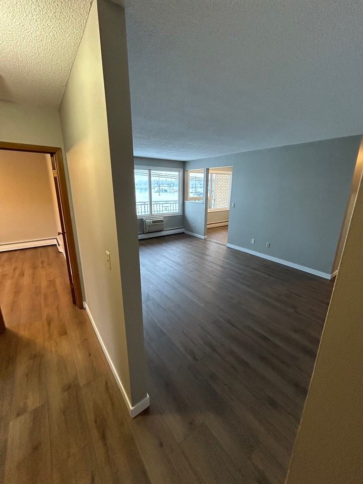 443 Lorne Street #12 - Photo 5 of 11