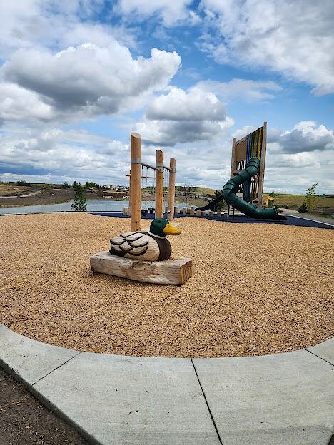 77 Mallard Grove Southeast #B - Photo 2 of 16