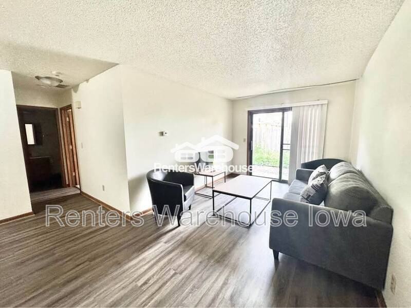 1115 W 1st St #103 - Photo 2 of 14