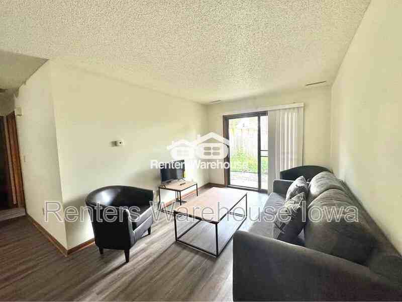 1115 W 1st St #103 - Photo 5 of 14