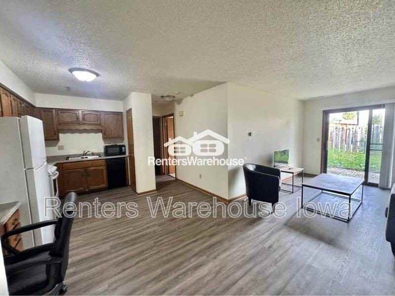 1115 W 1st St #103 - Photo 6 of 14