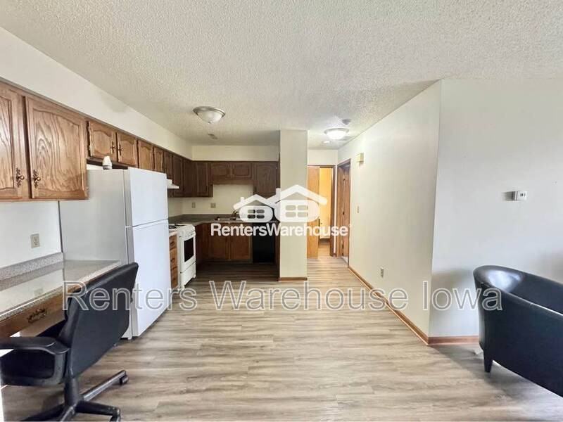 1115 W 1st St #103 - Photo 7 of 14