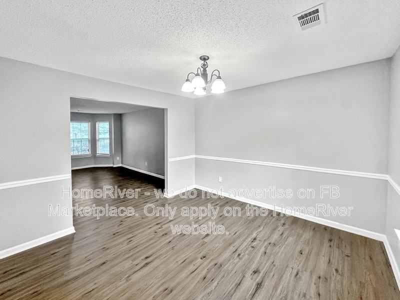 2053 Reflective Waters Rd - Photo 5 of 24