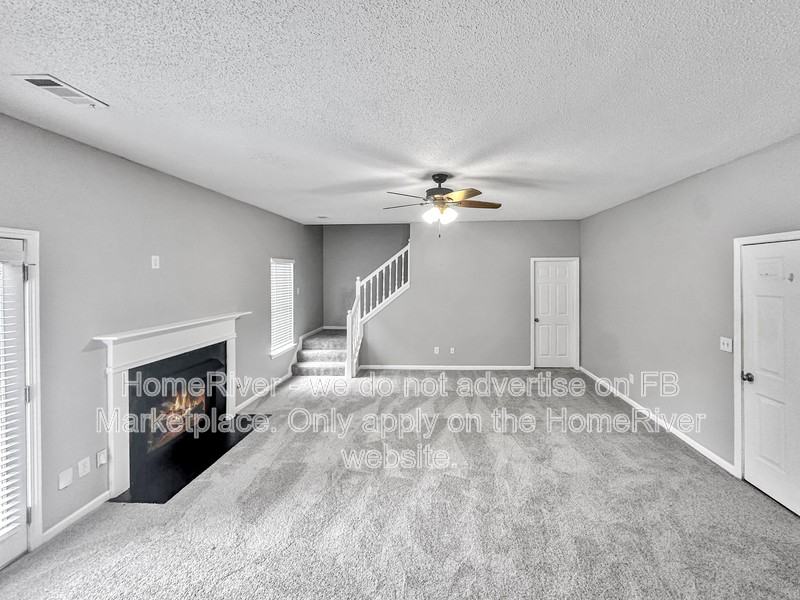 2053 Reflective Waters Rd - Photo 6 of 24