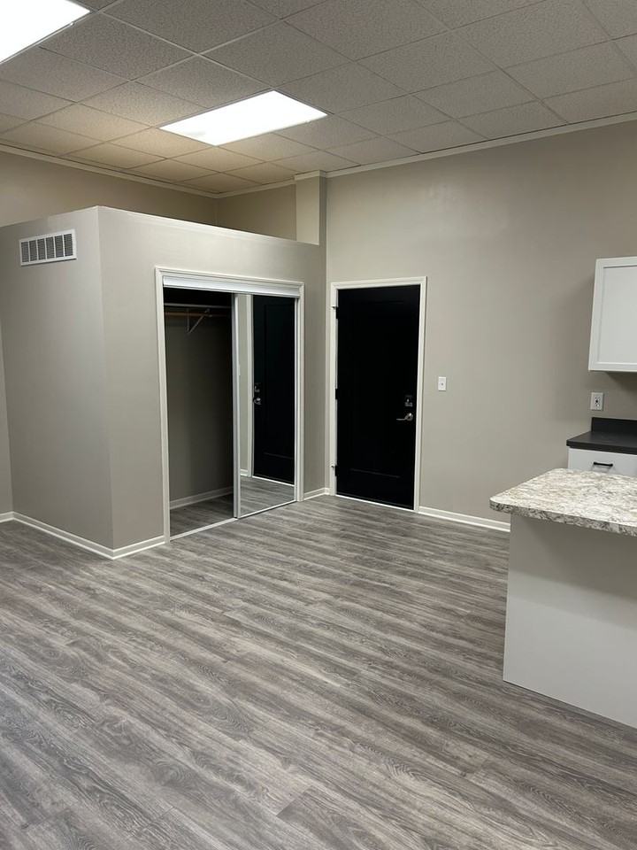 Four Ever Plaid, LLC (FOUR) - Photo 5 of 26