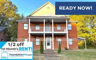 featured image of 2701 College St