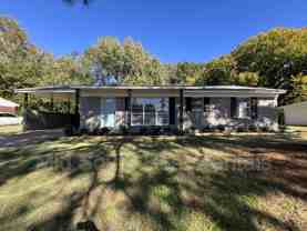 196 Jeanne Dr - Photo 1 of 1