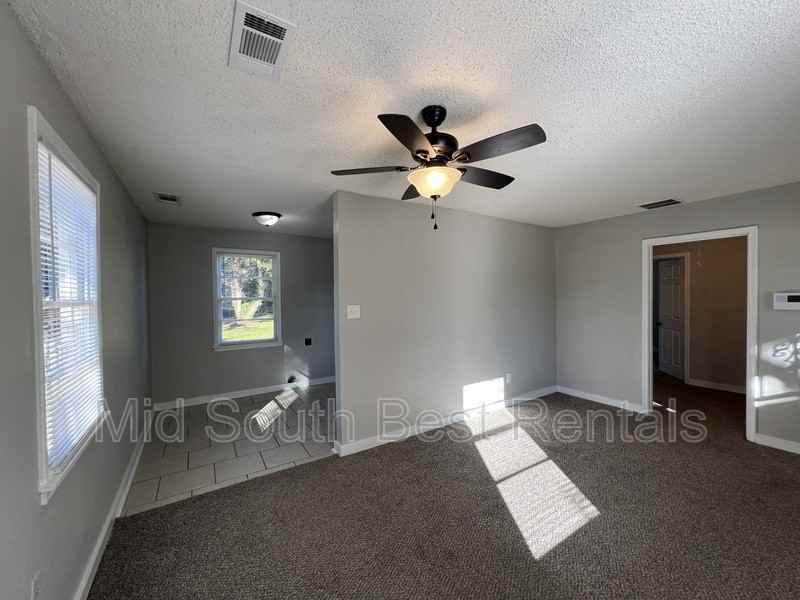 3201 Old Horn Lake Rd - Photo 3 of 10