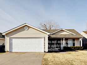 1013 Edinburg Dr - Photo 1 of 1