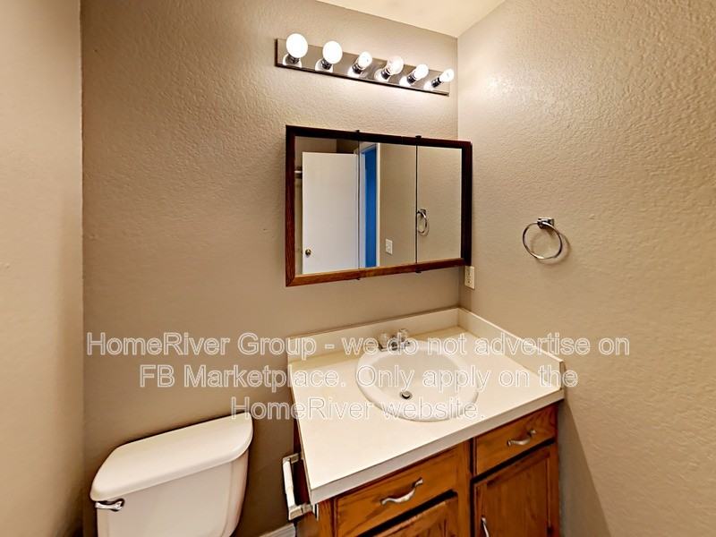 1013 Edinburg Drive - Photo 6 of 22