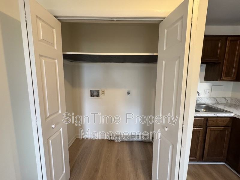 227 Wakefield Rd - Photo 4 of 20