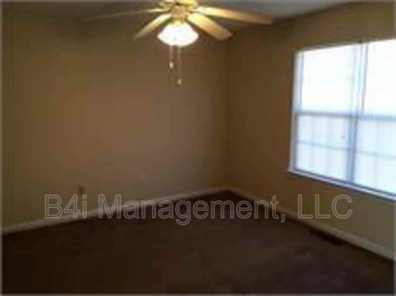 2423 Brianna Dr - Photo 5 of 15