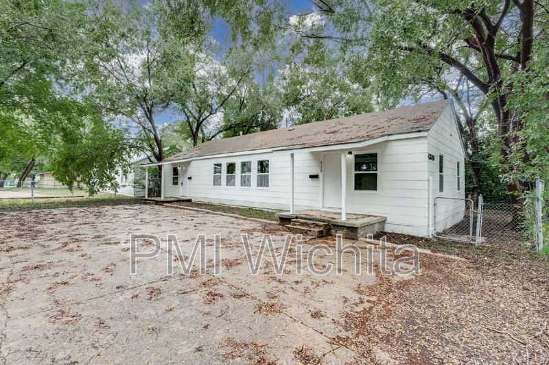 4309 E Lincoln St - Photo 3 of 14