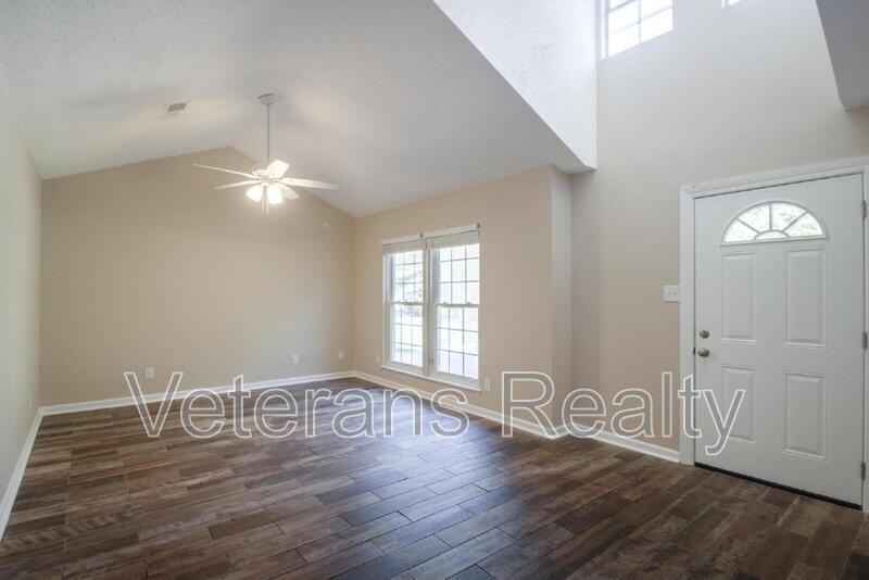 1859 Brasher Rd - Photo 3 of 20