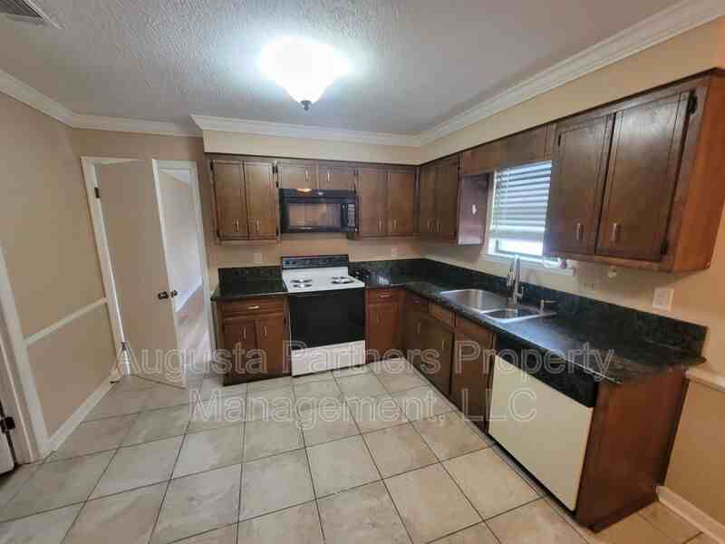 117 Glenora Ct - Photo 4 of 27