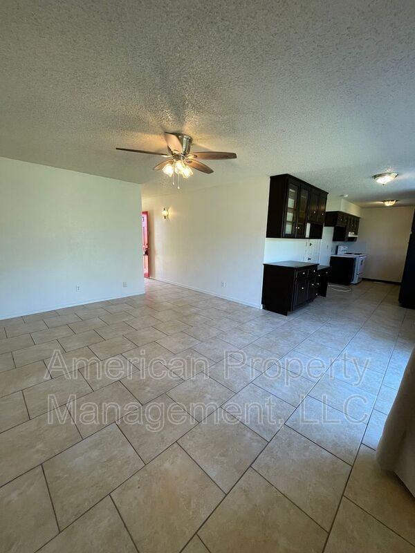 11841 E 36th St - Photo 6 of 33