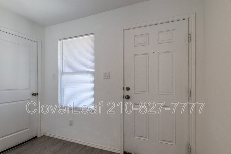 5867 Coahulia Rdg - Photo 5 of 31