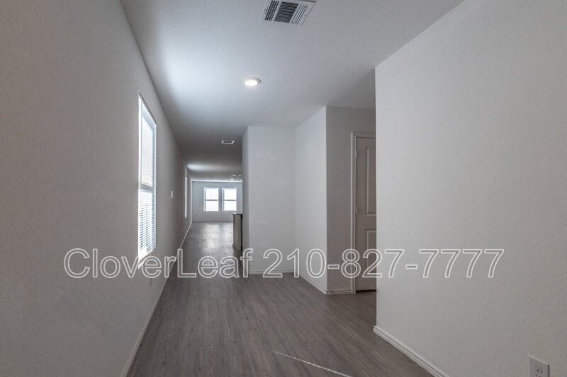 5867 Coahulia Rdg - Photo 6 of 31