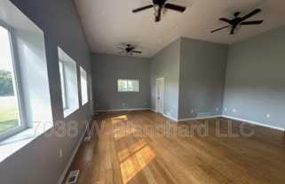 7038 W Blanchard Rd - Photo 1 of 1